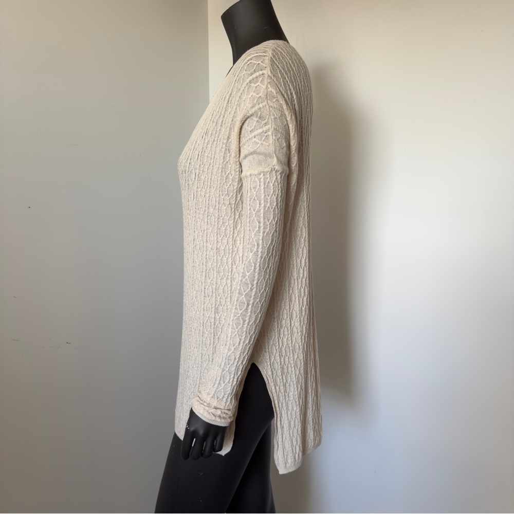 154. Babaton Linen Wool Elegant Cream V-Neck Cable knit Sweater - Picture 2 of 6